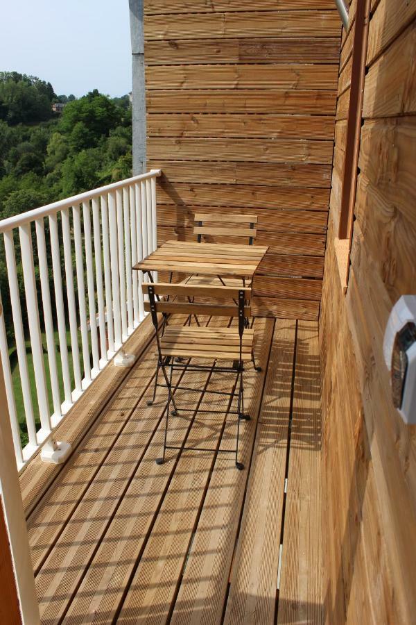 Bel Appartement Avec Vue Sur Vezere Uzerche Eksteriør bilde